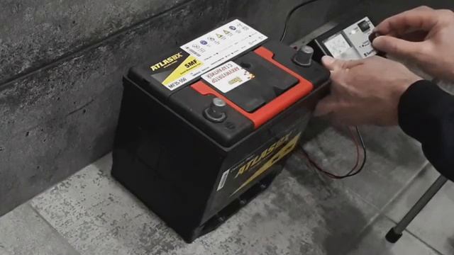 Как зарядить АКБ автомобиля зарядным устройством Вымпел-30