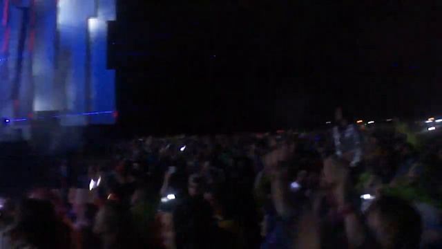 Leeroy Thornhill на Alfa Future People 2019 включил самый известный хит The Prodigy