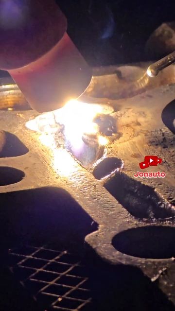 сварка аргоном. #jonauto #сваркааргоном #аргонсварка #автомобили #ремнтгбц #автосервис