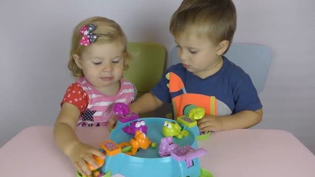 Рома и Диана ★ Игра Прожорливые Лягушки Распаковка ELC board game Frogs Frenzy unpacking