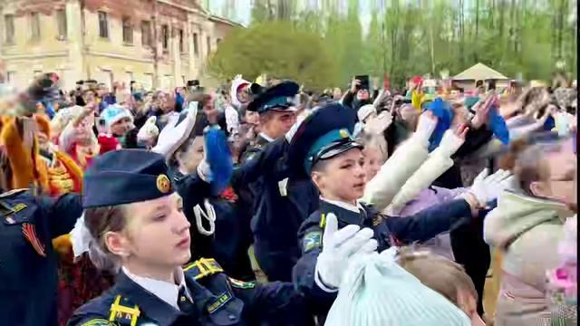 Флешмоб "Синий платочек"