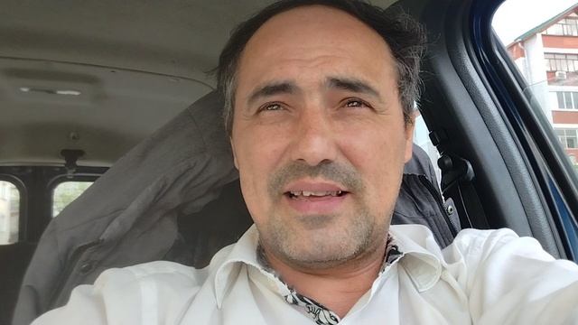 Съёмка запрещена, но не всем. Простолюдинам рабочим снимать нельзя, а их снимать можно и даже нужно