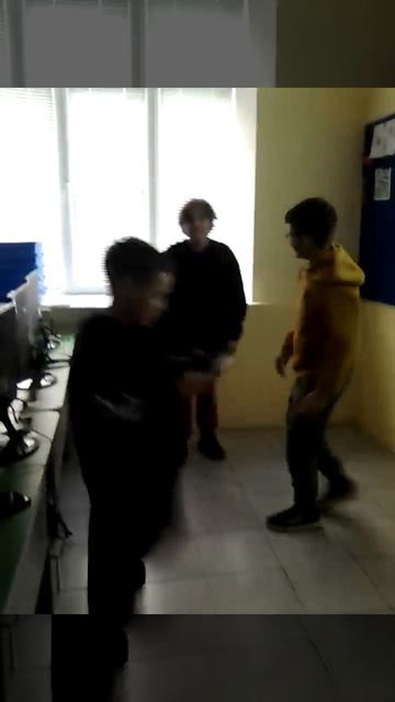 VID_20250514_171733.mp4