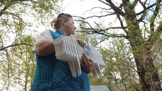 Сад-огород,заходи народ)