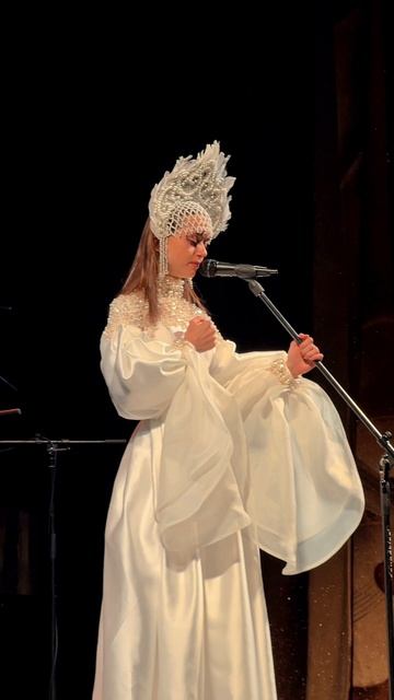 Концерт в Брянске - Родине Арис.
🌟 Арис — Волхова нашего времени. Голос, пробуждающий Память Земли
