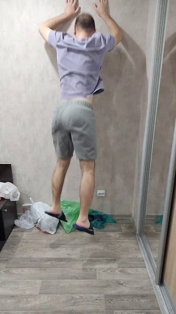 Прыгаю на стену