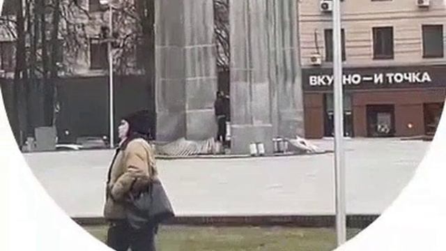 ⚡️В Туле наглый армянин помочился на Вечный огонь