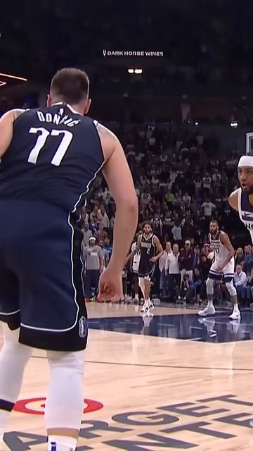 Luka Dončić does it again in Minnesota 👀