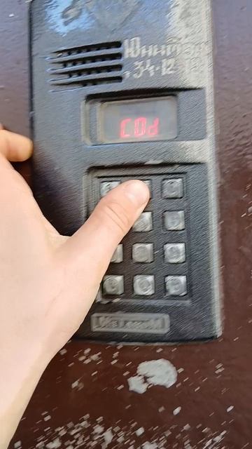 Мой друг чуть не попал на мопед!!!!!!!!!