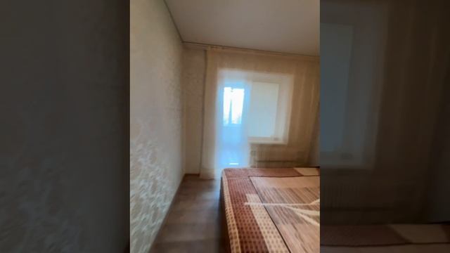 К продаже предлагается 3 ком квартира общей площадью 64 квад. м, расположена на 3 этаже.
