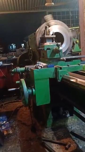 Lathe work machines #machinetools #machiningcenter #lathemachine #machine #lathmachine #machineshop