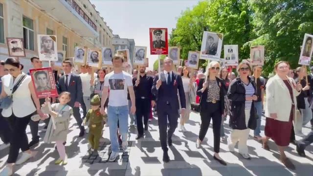 Преподаватели и студенты СОГУ приняли участие в шествии «Бессмертного полка»