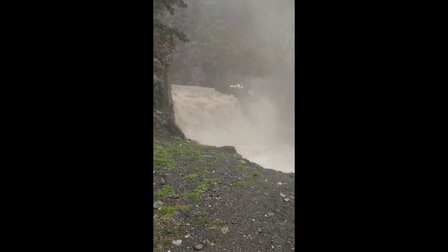 Водопад Корбу после весенних дождей