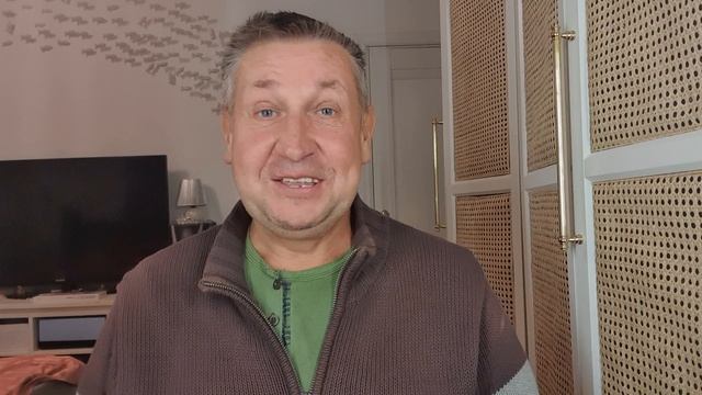 Актёр Лобынцев Сергей