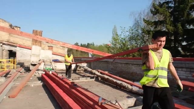 Евгений Серёгин проверил ход реконструкции ДК «Мир» в Лыткарине