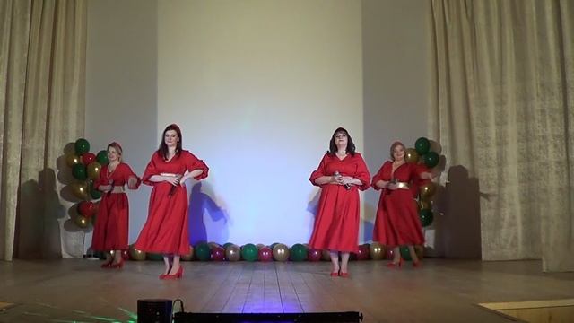 ансамбль русской песни  "Черёмушки" -  "Размолоденький"