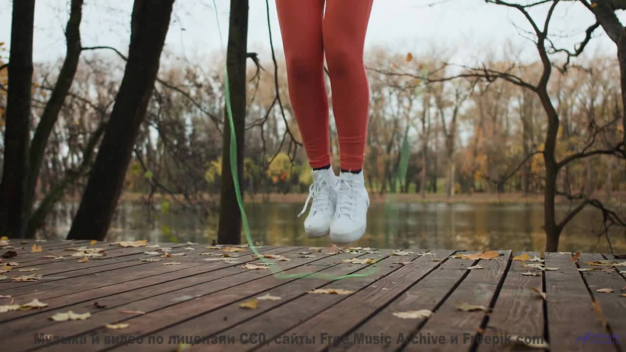 Наслаждайтесь лучшим треком с видами Земли - U Think U -- Glad Rags -- Wonder Under