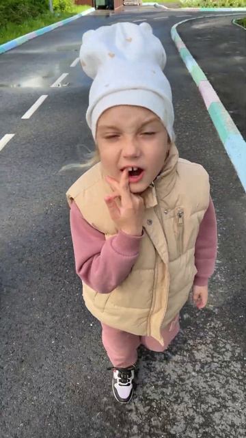 У Евы болят зубки