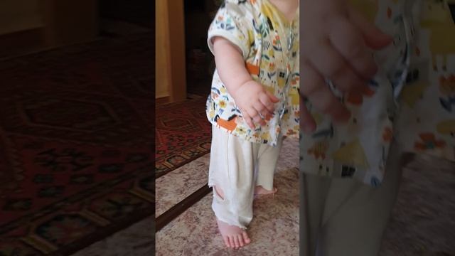 Рома жуёт мандарин, 12:20, 15.05.2025
