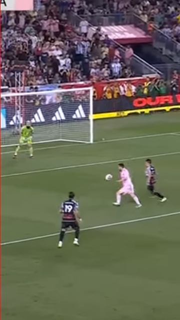 Lionel Messi Goal Dribbling 6 Players vs New York Red Bulls