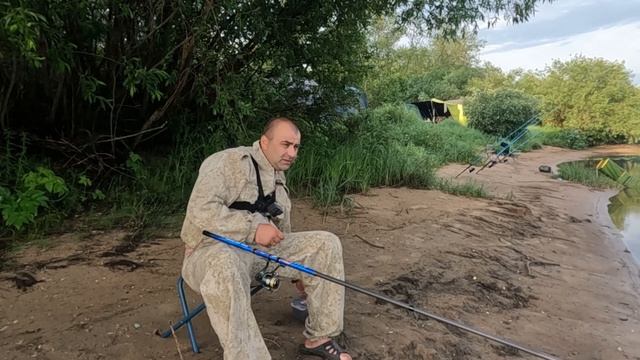 Есть ли рыба в реке Луга? / Ловим леща на донки / Удилища Nautilus