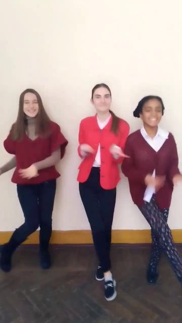 Настроение: Jingle Bell Rock  #юлияuy #dance #shorts #christmas #jinglebellrock #танцы #блогер