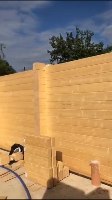 Сборка дома из клееного бруса по проекту М392