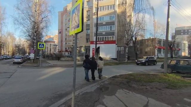 Республика Коми, г.Сыктывкар, ул.Ленина, 108 (МАГНИТ)