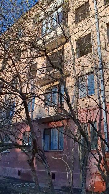 В доме нет стёкол🙉