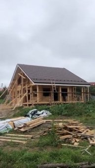 Финал сборки дома из клееного бруса по проекту М392