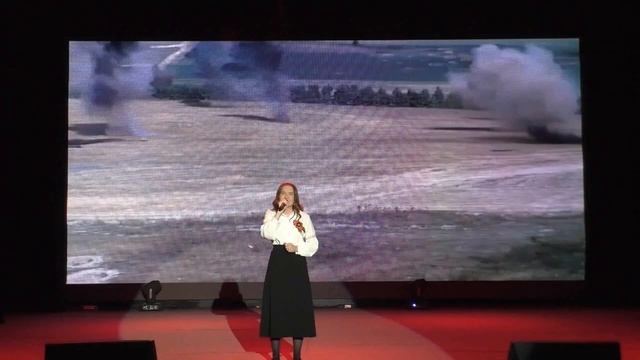 Олеся_Удалова_В_поле_дым