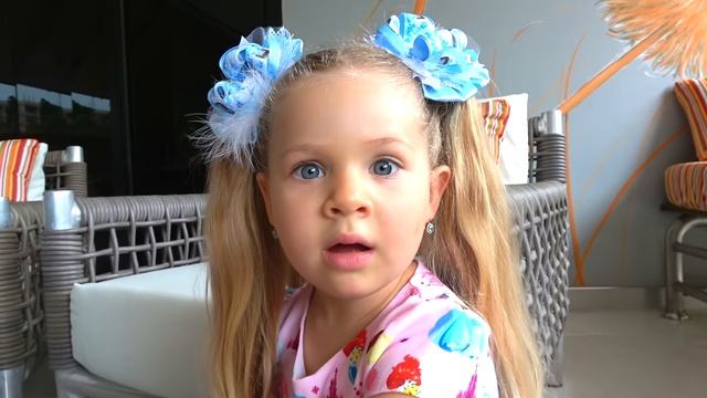 Диана и Рома Диана и новые игрушки - День подарков для детей