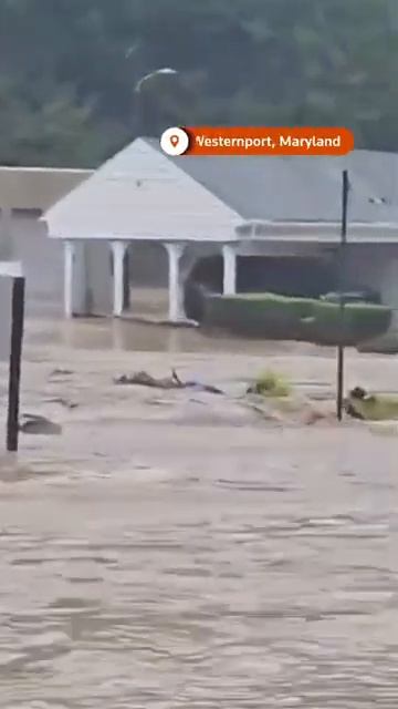 Внезапные наводнения обрушились на некоторые штаты США