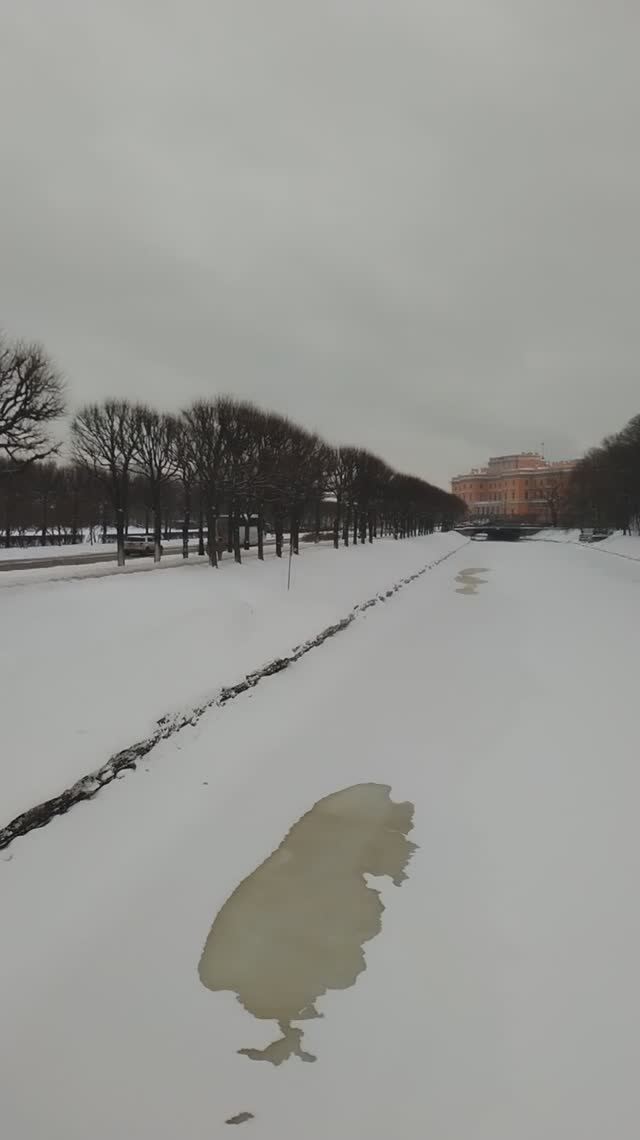 Река Мойка зимой, Петербург. 12 декабря 2023.