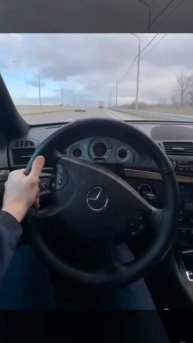 сумасшедший гонщик 🙄