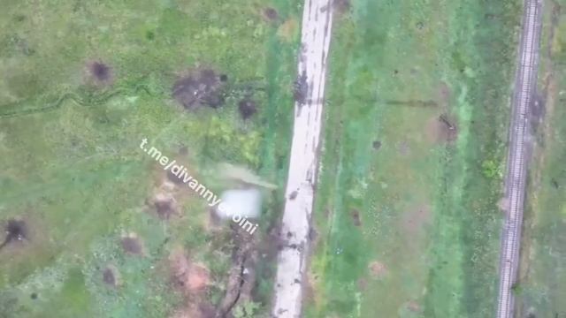 📍 Запорожское направление  💥 Операторы БПЛА сбили украинский дрон  Операторы БПЛА 70-го гвардейс..