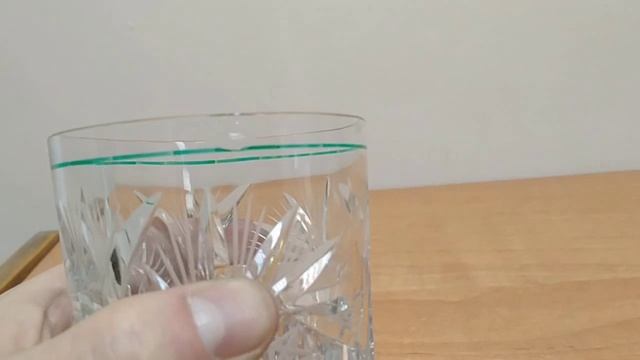 хрустальный стакан