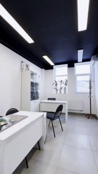 Бизнес-центр "ИННОВАЦИИ", офис белого цвета