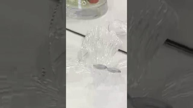 Сквозь морскую пену и ветры побережья