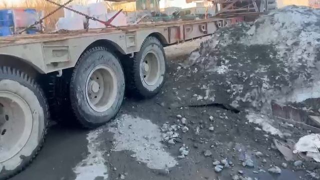 Раздвижной прицеп попал в неловкую ситуацию…