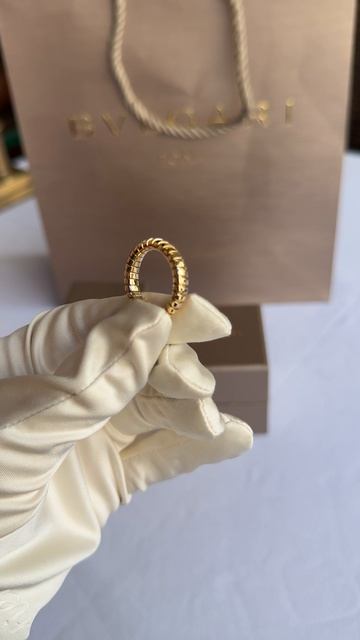 Кольцо BVLGARI Serpenti Tubogas