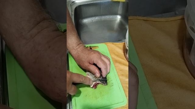 Как вкусно приготовить карасей