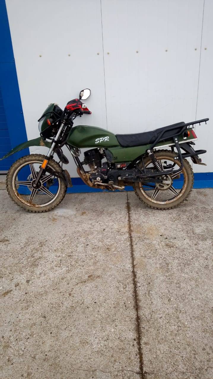 Кроссовик для фронта