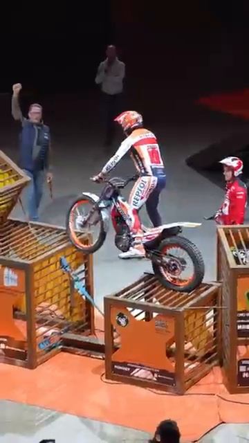 Le Champion du Monde en action - Toni Bou #moto #motorsport #bike #motorcycle #trial