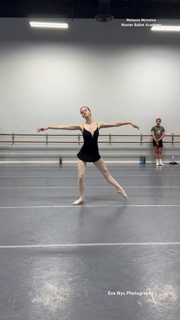 Клип @dancee_biz