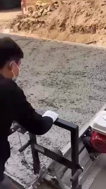 Laying of cement pavement #automobile #automachine #machine #machinetools