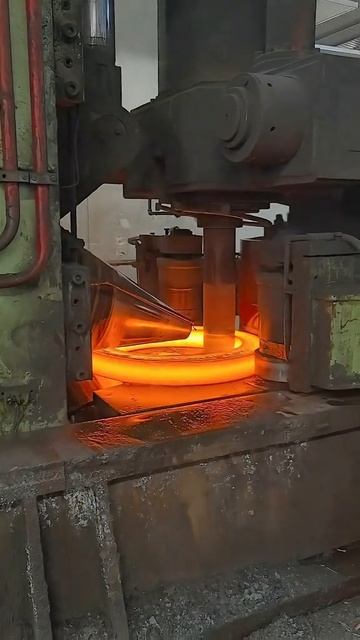 Раскатка колец