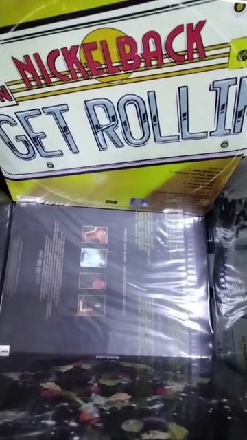 NEW! Новинки магазина винила: Lost Highway, The Neighbourhood, Nickelback, J. Beck vs J. Depp, Bjork