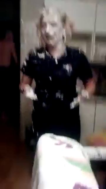 ноги мне побрей！