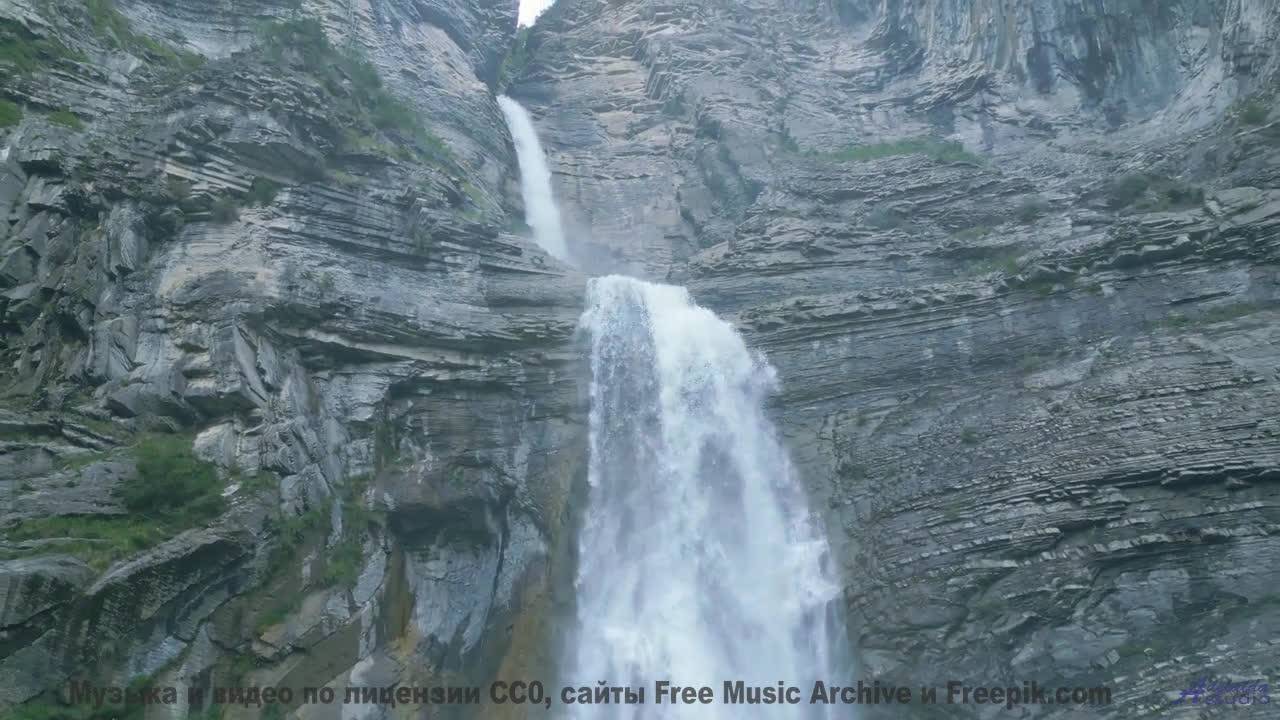 Музыка заставляет сердце летать при каждом кадре - Loss For Words -- Big Quiet -- Live at Monty Hall